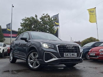 Audi - Q2