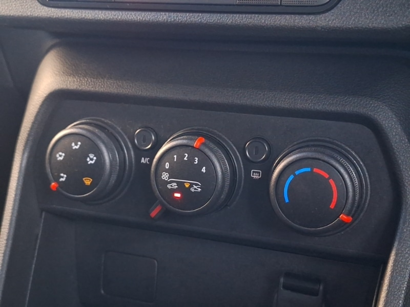 Used Dacia Sandero 2023 for sale - 76963827: Photo 14