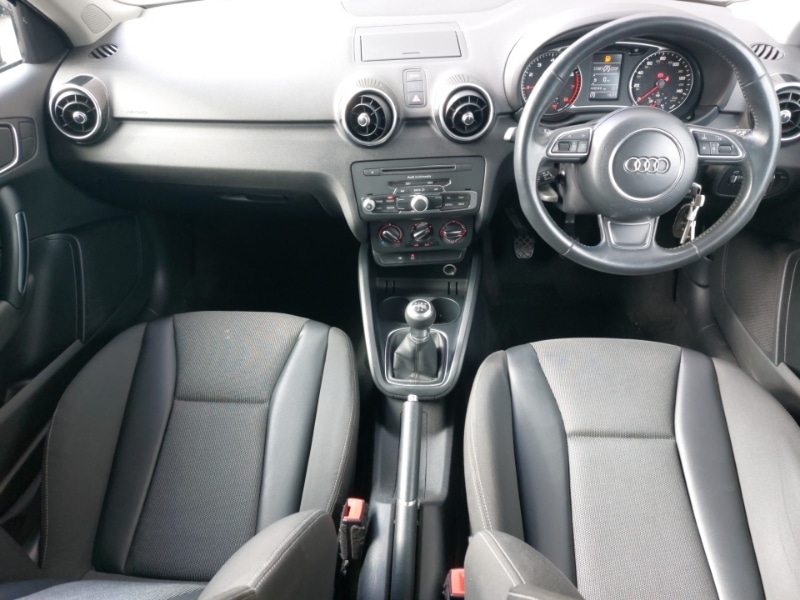 Used Volkswagen Taigo 2022 for sale - 77907510: Photo 2