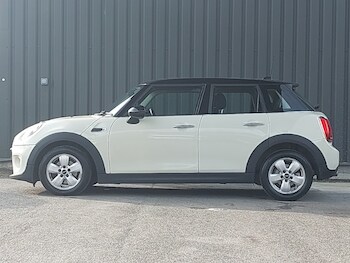 Used MINI Hatch 2019 for sale - 78945510: Photo