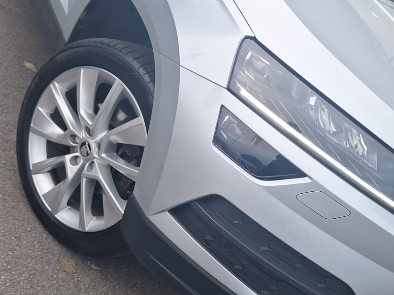 Used Skoda Karoq 2020 for sale - 76511643: Photo 9