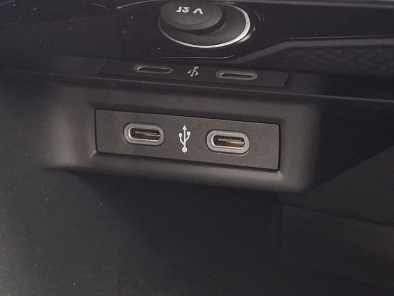 Used Volkswagen T-Roc 2023 for sale - 76630647: Photo 16