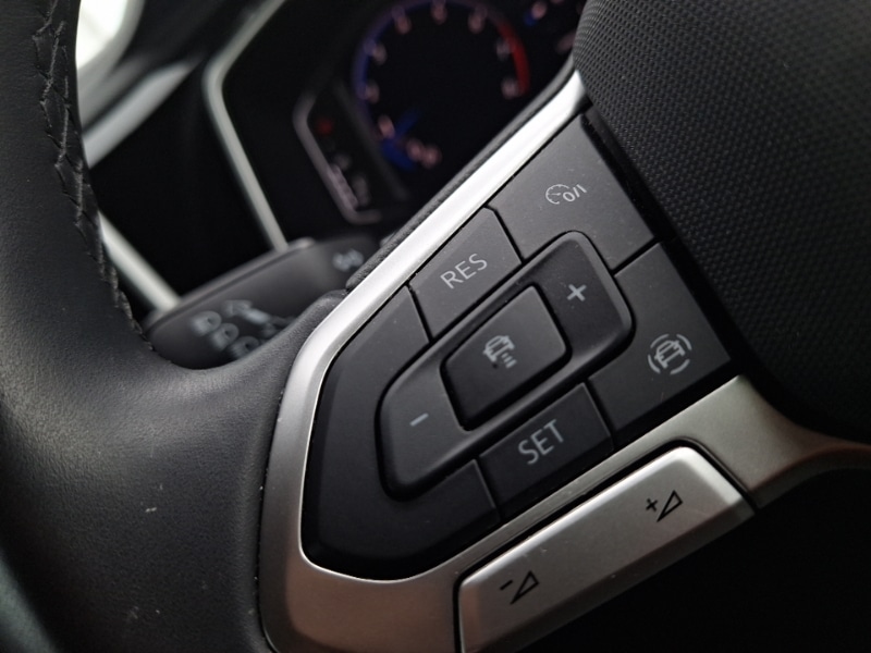 Used Volkswagen T-Roc 2023 for sale - 76630647: Photo 18