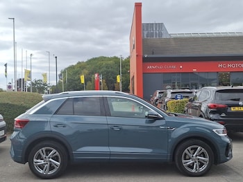 Used Volkswagen T-Roc 2023 for sale - 76630647: Photo