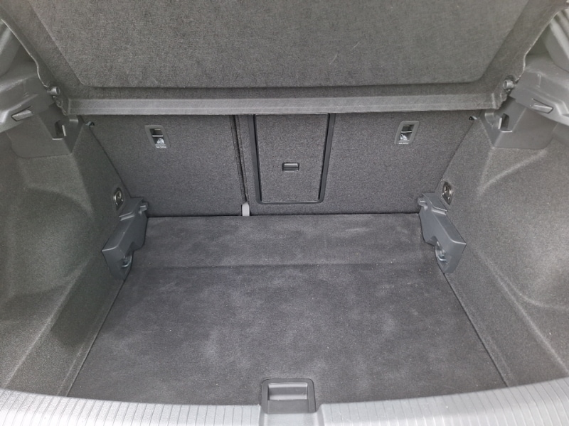 Used Volkswagen T-Roc 2023 for sale - 76630647: Photo 8