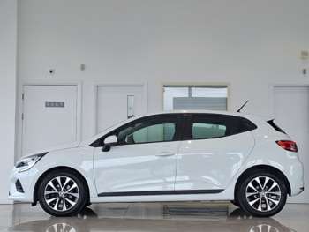 Used Renault Clio 2022 for sale - 74983636: Photo