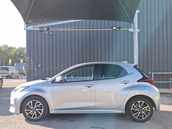 Used Toyota Yaris 2022 for sale - 76609928: Photo