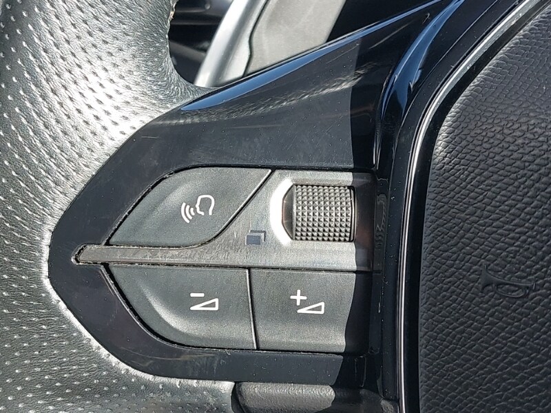 Used Peugeot 3008 2020 for sale - 77832452: Photo 14