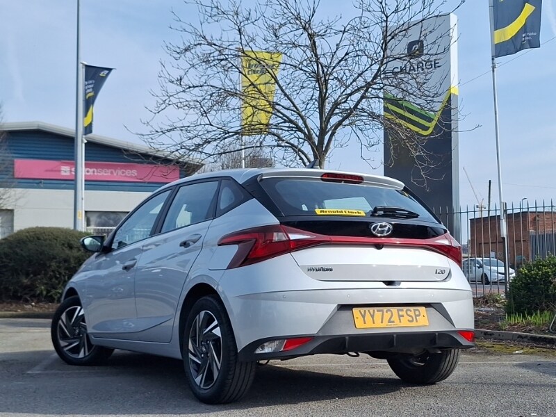 Used Hyundai i20 2022 for sale - 77947885: Photo 3