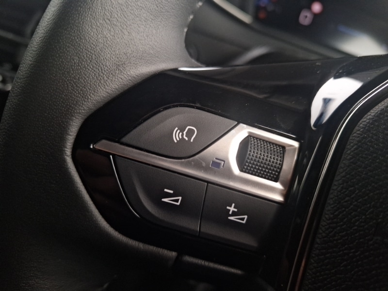 Used Peugeot 2008 2024 for sale - 77325002: Photo 13