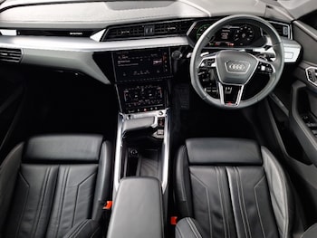 Used Audi Q8 2023 for sale - 78766514: Photo