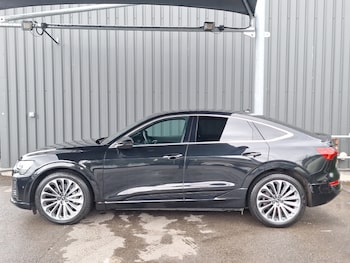 Used Audi Q8 2023 for sale - 78766514: Photo