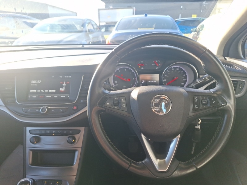 Used Vauxhall Astra 2020 for sale - 77379904: Photo 2