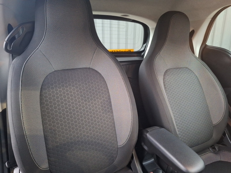 Used smart fortwo 2021 for sale - 77020727: Photo 13