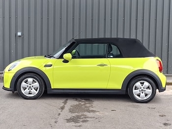 Used MINI Convertible 2023 for sale - 79586724: Photo