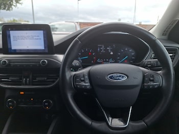 Used Ford Focus 2019 for sale - 76083332: Photo