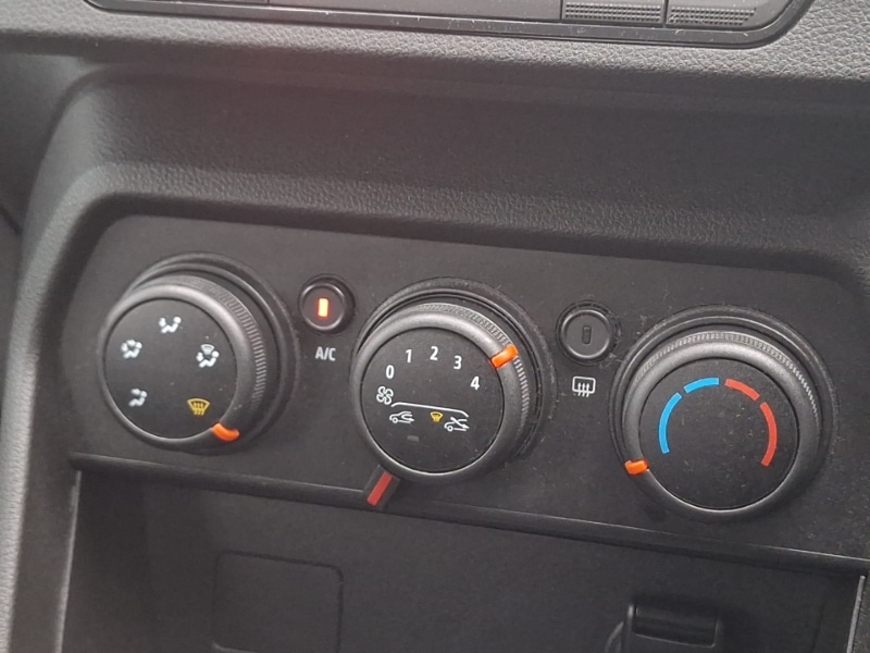 Used Dacia Sandero 2022 for sale - 76165973: Photo 14