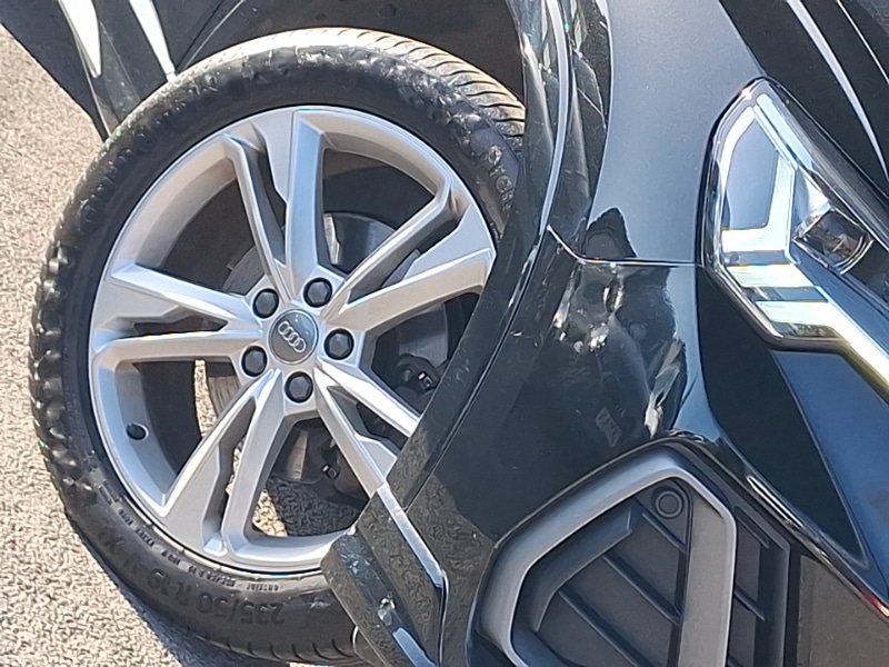 Used Audi Q3 2019 for sale - 77922304: Photo 9