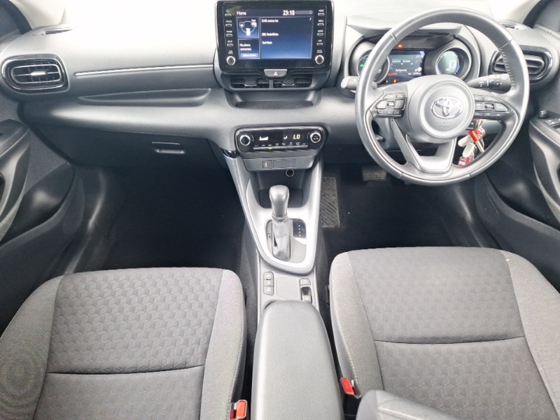 Used Toyota Yaris 2021 for sale - 78040972: Photo 2