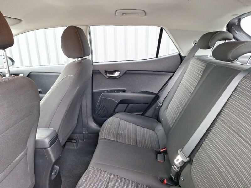 Used Kia Stonic 2019 for sale - 78126436: Photo 6