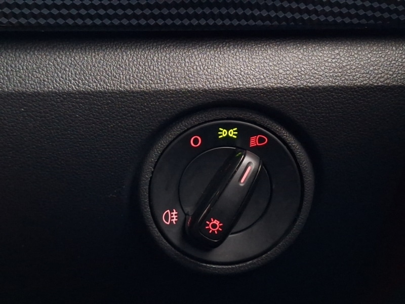 Used Volkswagen up! 2018 for sale - 77019807: Photo 19