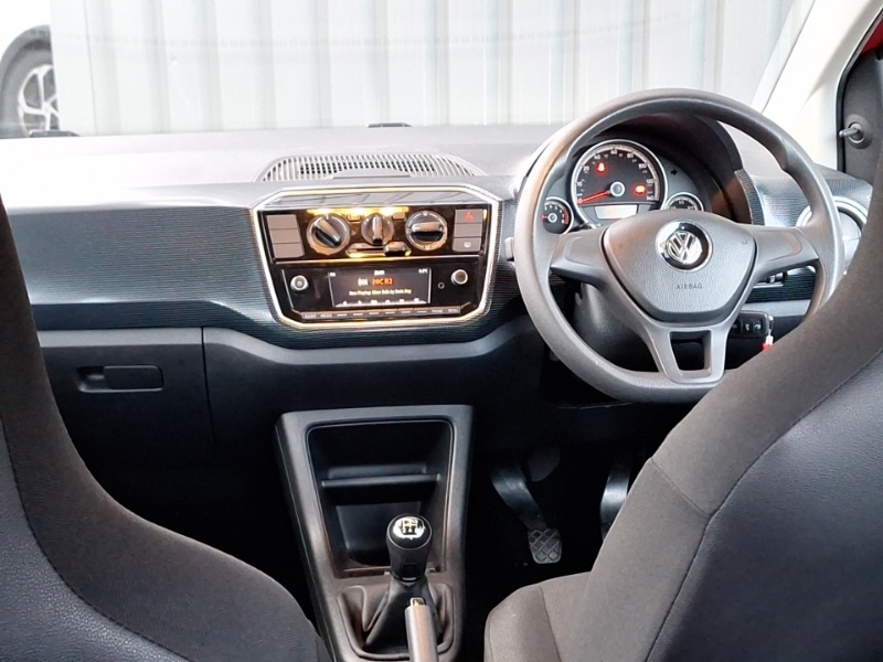 Used Volkswagen up! 2018 for sale - 77019807: Photo 2