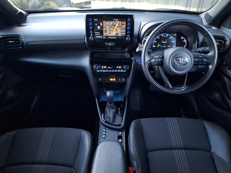 Used Toyota Yaris Cross 2022 for sale - 76431505: Photo 2