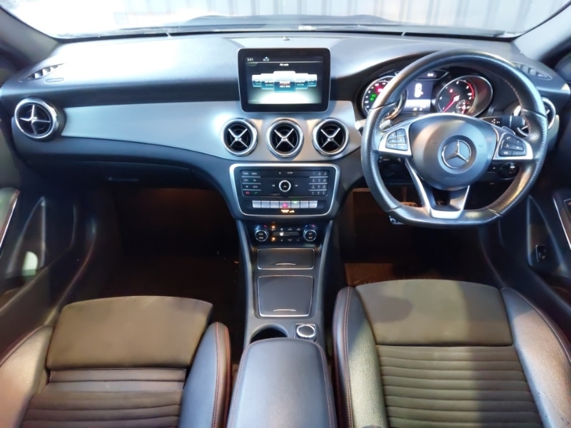 Used Mercedes-Benz GLA 2017 for sale - 76947234: Photo 2