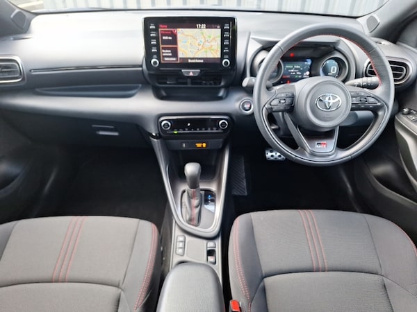 Used Toyota Yaris 2023 for sale - 75204916: Photo 2