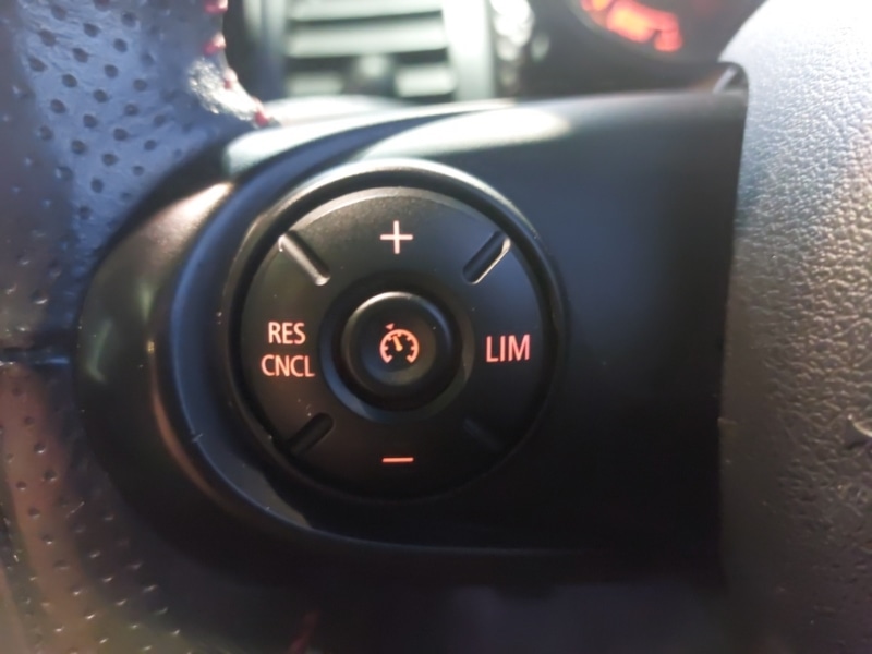 Used MINI Hatch 2019 for sale - 76785619: Photo 15