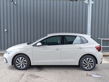 Used Volkswagen Polo 2023 for sale - 78633941: Photo