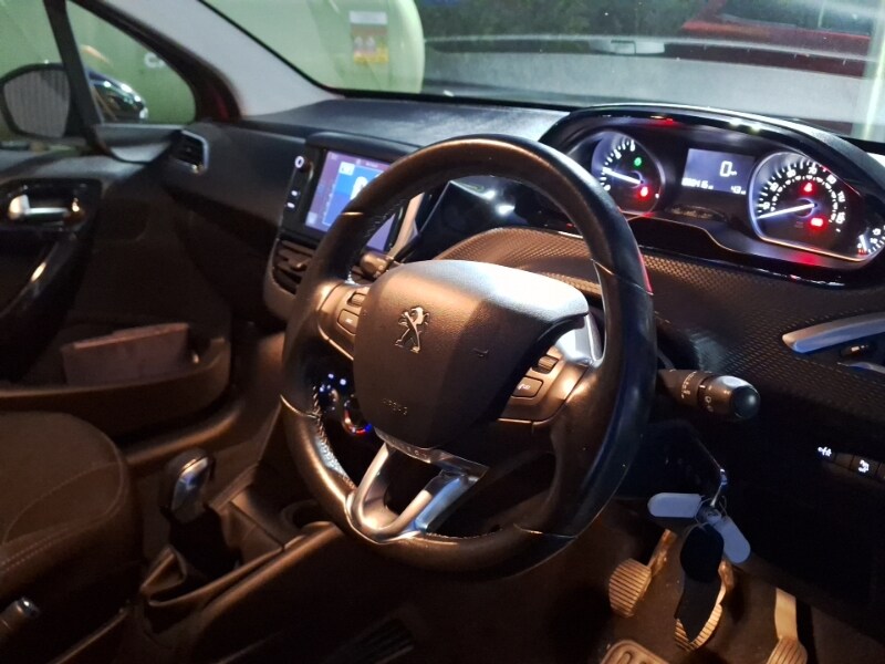 Used Peugeot 208 2016 for sale - 76630655: Photo 11