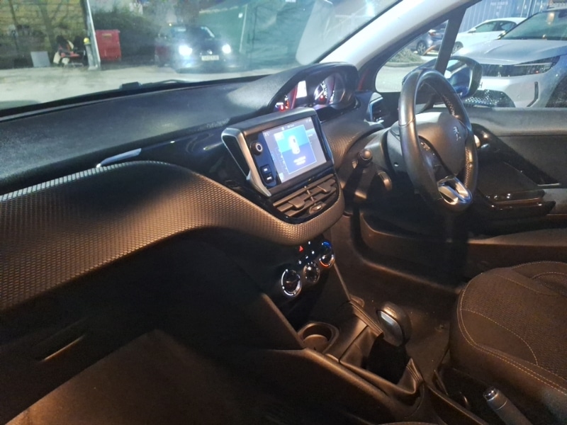 Used Peugeot 208 2016 for sale - 76630655: Photo 6