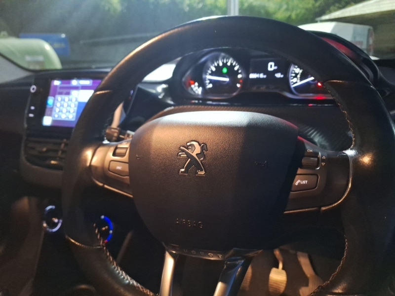 Used Peugeot 208 2016 for sale - 76630655: Photo 7