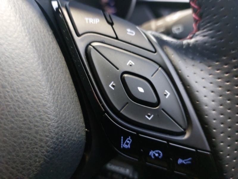 Used Toyota C-HR 2023 for sale - 77736319: Photo 15