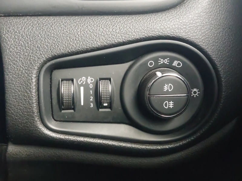 Used Jeep Renegade 2020 for sale - 77881732: Photo 17