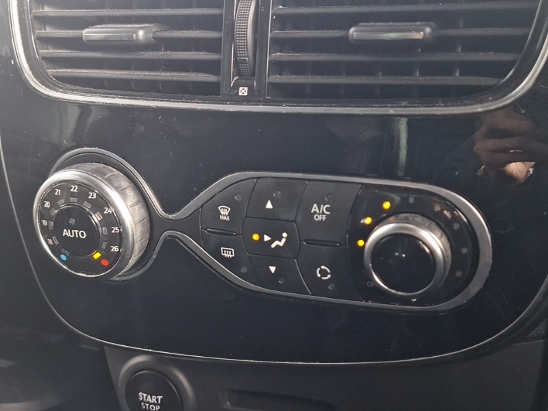 Used Renault Clio 2018 for sale - 77776658: Photo 15