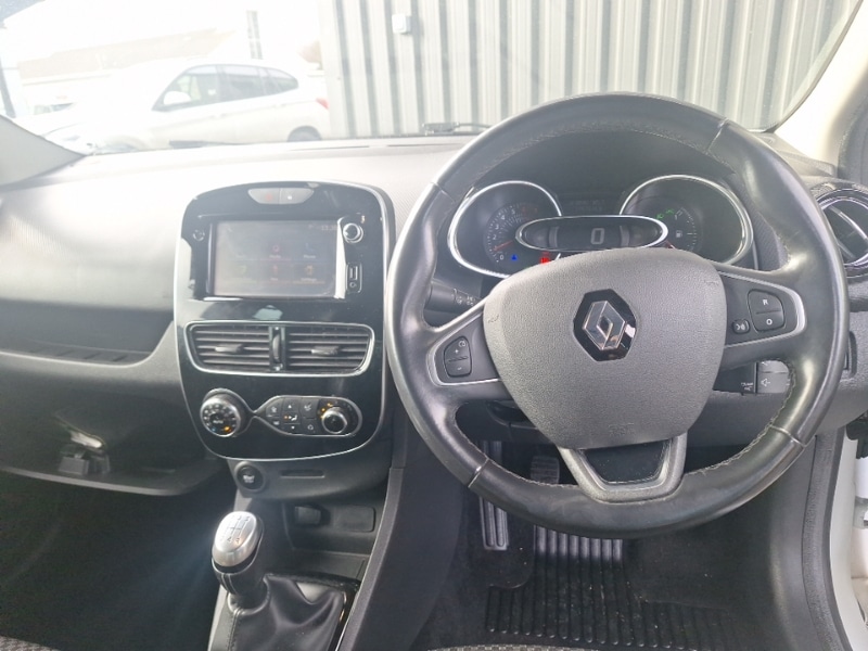 Used Renault Clio 2018 for sale - 77776658: Photo 2