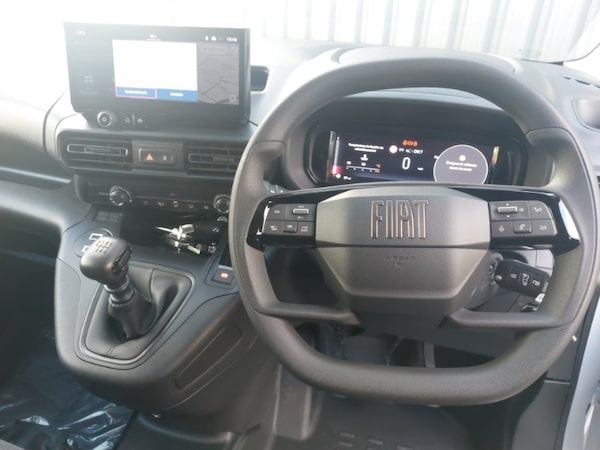 Used Fiat Doblo 2024 for sale - 76160368: Photo 2
