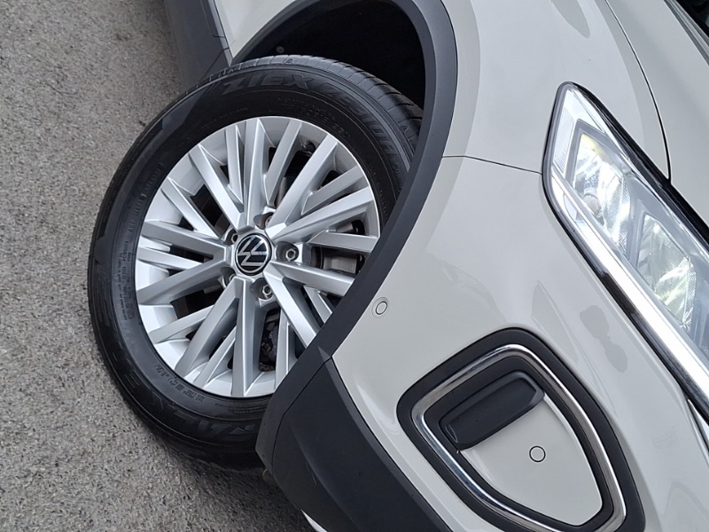 Used Volkswagen T-Roc 2024 for sale - 77852379: Photo 9