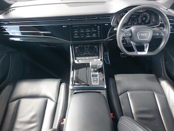 Used Audi Q7 2023 for sale - 78460424: Photo