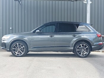 Used Audi Q7 2023 for sale - 78460424: Photo