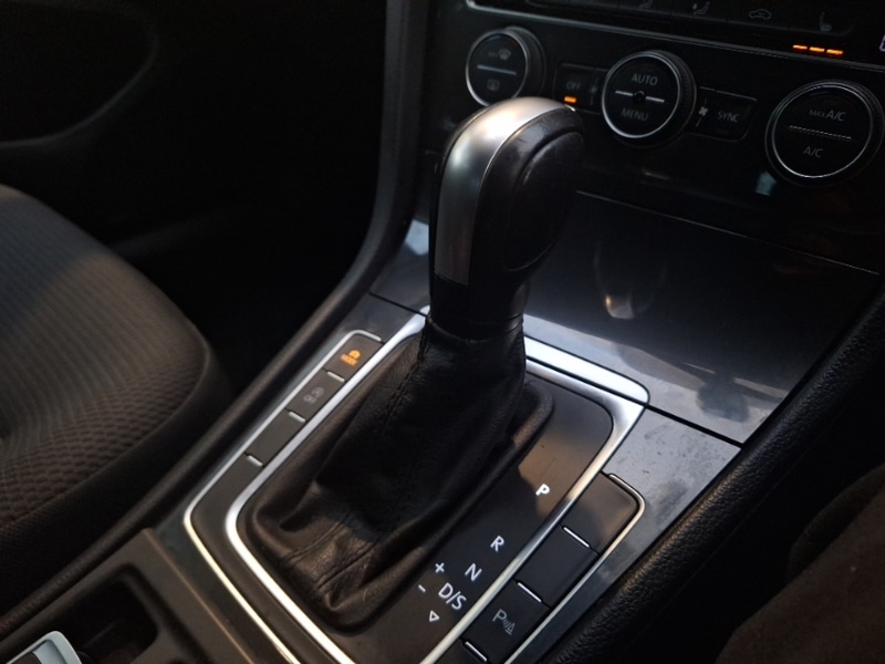 Used Volkswagen Golf 2020 for sale - 76397580: Photo 15