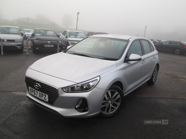 Used Hyundai i30 2017 for sale - 76350138: Photo 2
