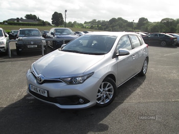 Used Toyota Auris 2016 for sale - 76002800: Photo 2