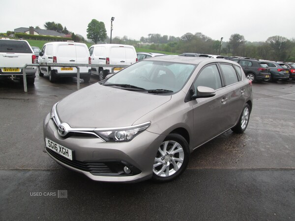 Used Toyota Auris 2016 for sale - 74486253: Photo 2