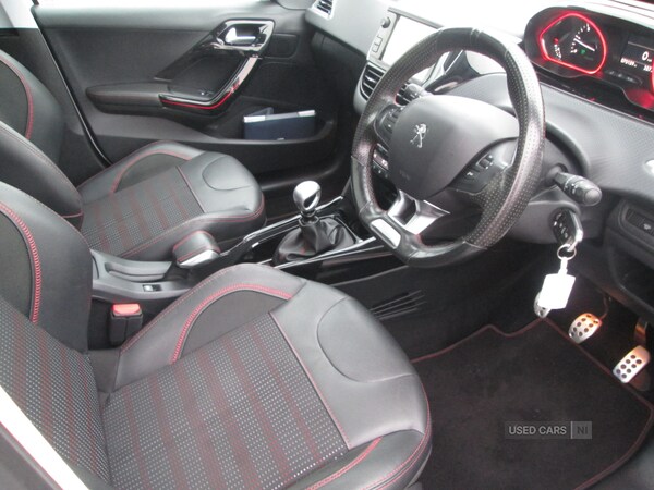 Used Peugeot 2008 2017 for sale - 76551570: Photo 12