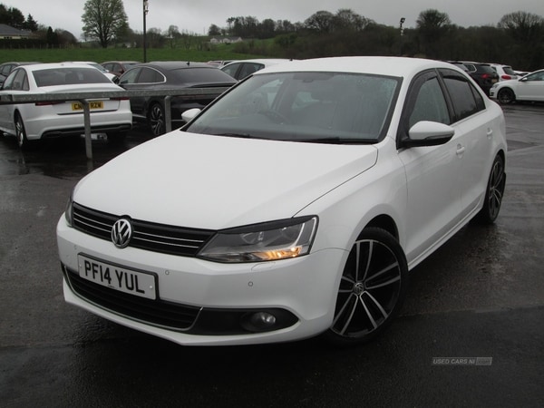 Used Volkswagen Jetta 2014 for sale - 71250100: Photo 2