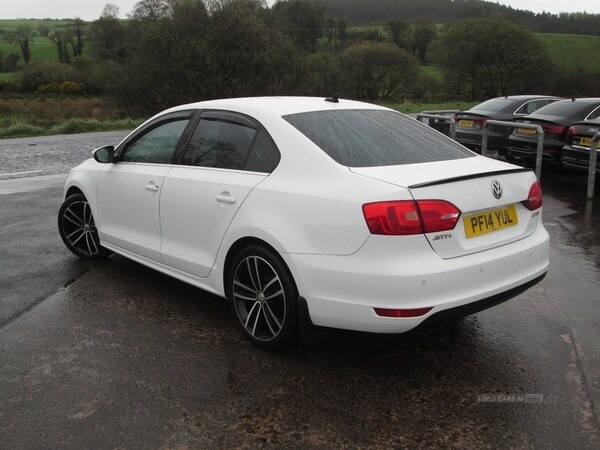 Used Volkswagen Jetta 2014 for sale - 71250100: Photo 4
