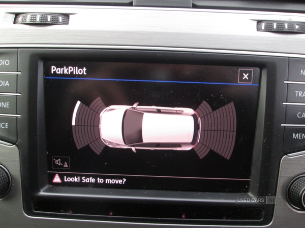 Used Volkswagen Golf 2017 for sale - 77280419: Photo 11